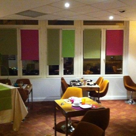 Logis Hotel De France Restaurant Le Lucullus Montmorillon Luaran gambar