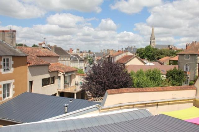 Logis Hotel De France Restaurant Le Lucullus Montmorillon Bilik gambar