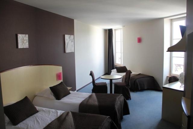Logis Hotel De France Restaurant Le Lucullus Montmorillon Bilik gambar